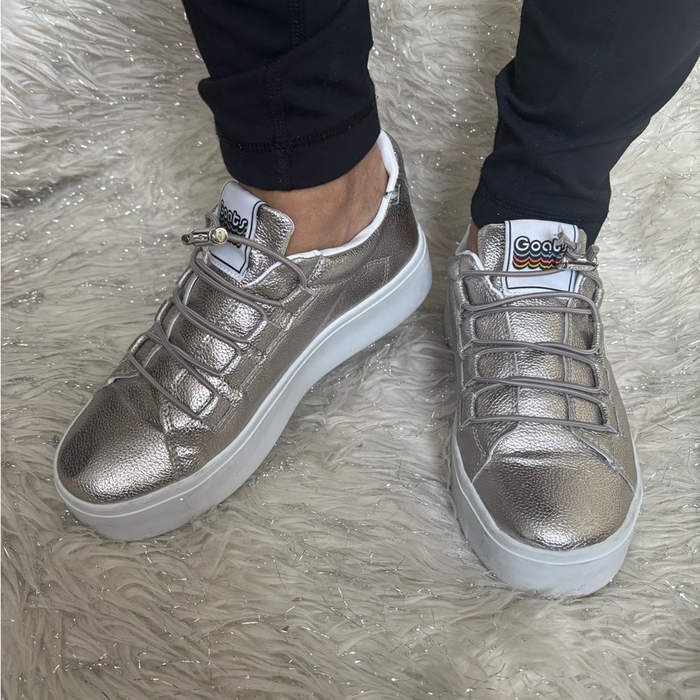 Goats Silver Metalic Women’s Elastic Lace Sneakers Size 3.5 US  35.5 EU